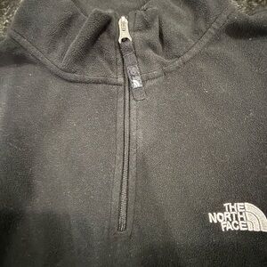 The North Face Women’s Pullover Black Fleece Lightweight Shell Jacket